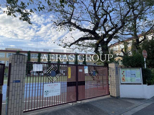 小学校　北区立田端小学校（小学校）まで748m