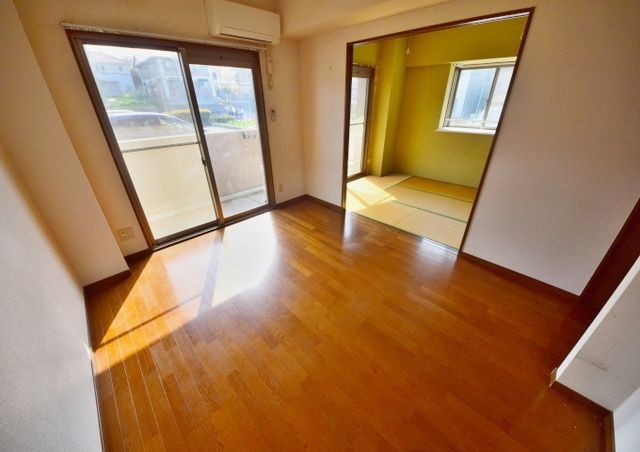 居室・リビング　★★明るいお部屋です★★