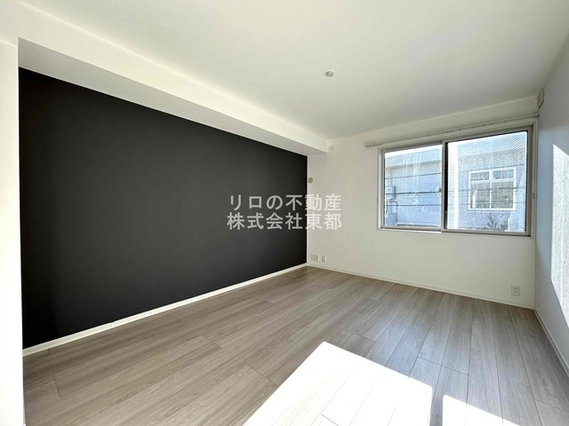 居室・リビング　広いリビングでゆったりくつろげる憩いの空間♪