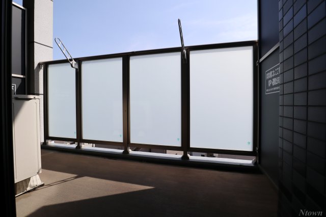 バルコニー　開放的で明るい空間を演出してくれるバルコニーです