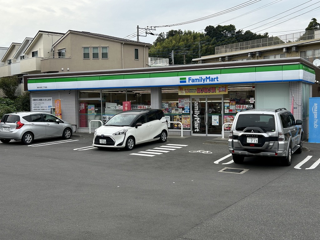 コンビニ　ファミリーマート神木本町二丁目店（コンビニ）まで171m