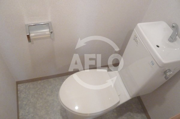 トイレ　ロイヤルヒルＩＩ　トイレ