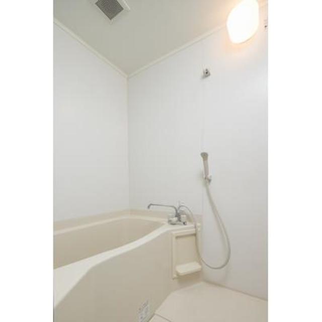 バス・シャワールーム　※写真は同タイプ住戸です。