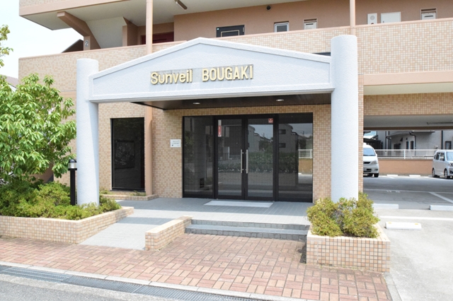 エントランス　建物入口