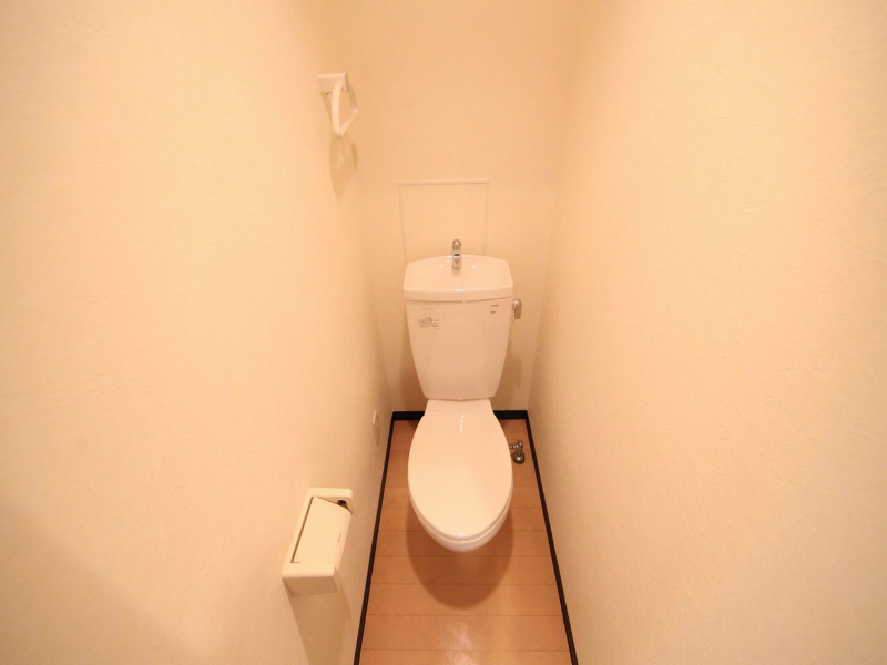 トイレ　洋式トイレ（温水洗浄便座設置可）