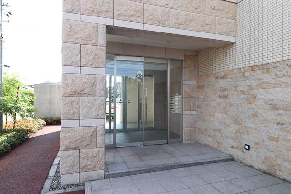 エントランス　エントランス