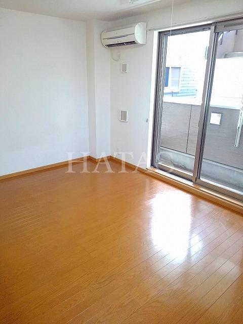 居室・リビング　別物件、同型タイプのお写真です。