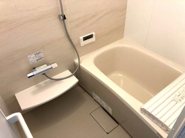 バス・シャワールーム　お風呂はオートバスです！