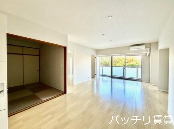 居室・リビング　別号室の為、現状優先