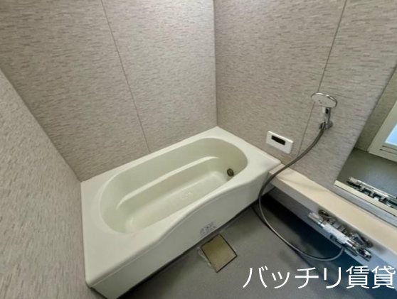 バス・シャワールーム　別号室の為、現状優先