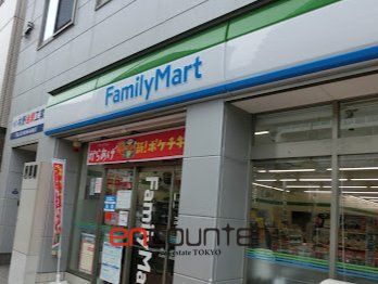 コンビニ　ファミリーマート江東白河四丁目店（コンビニ）まで60m