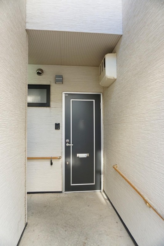 エントランス　エントランス