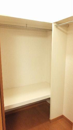 収納　ウォークインクローゼット付き