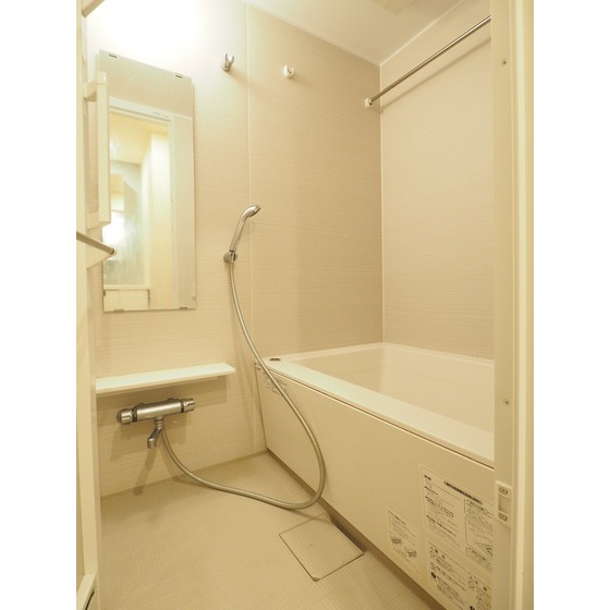 バス・シャワールーム　追い焚き可能