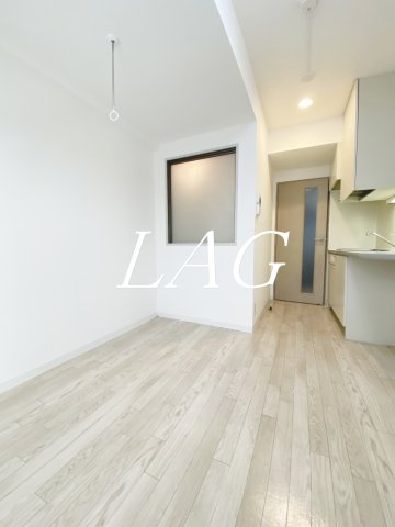 居室・リビング　洋室のお部屋です。（同仕様です。）