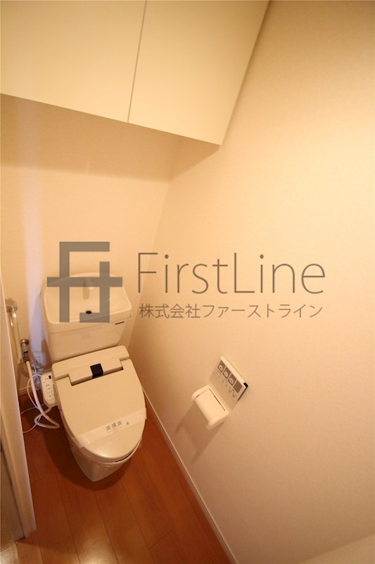 トイレ　別号室の写真です