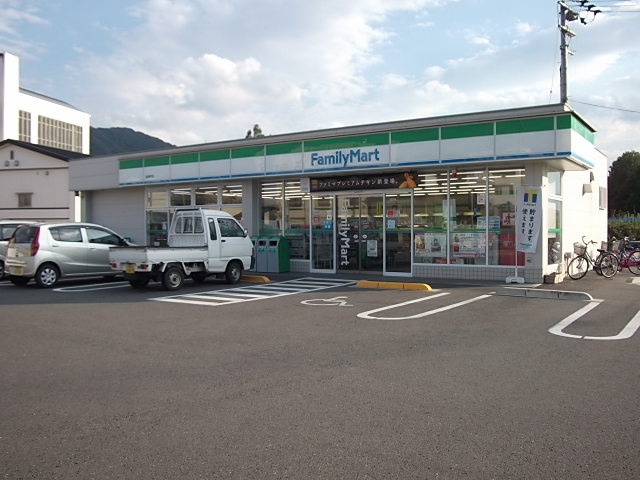 コンビニ　サークルＫ（コンビニ）まで1200m