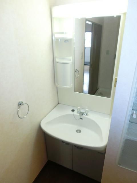 洗面設備　嬉しい独立洗面台