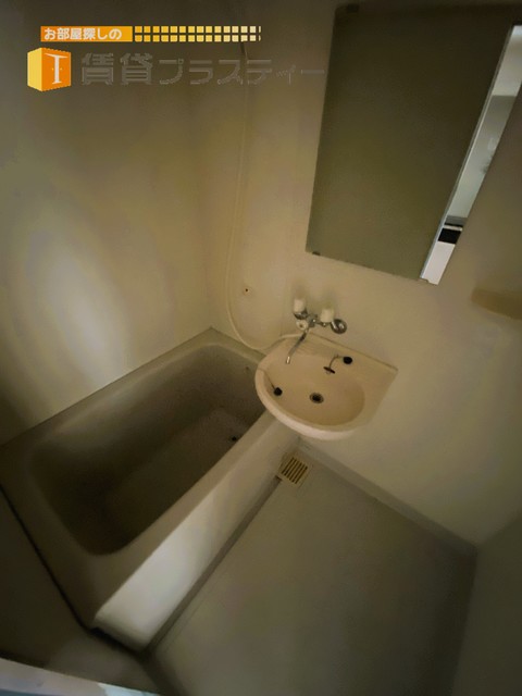 バス・シャワールーム　１日の疲れを癒してくれる憩いの場。