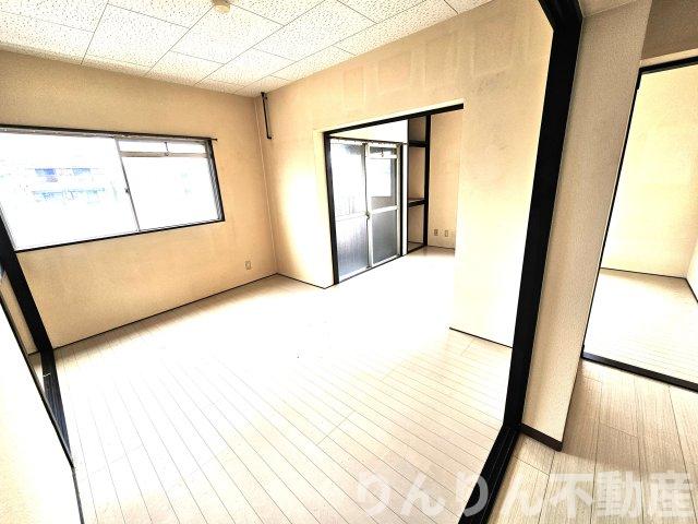 居室・リビング　きれいな洋室です