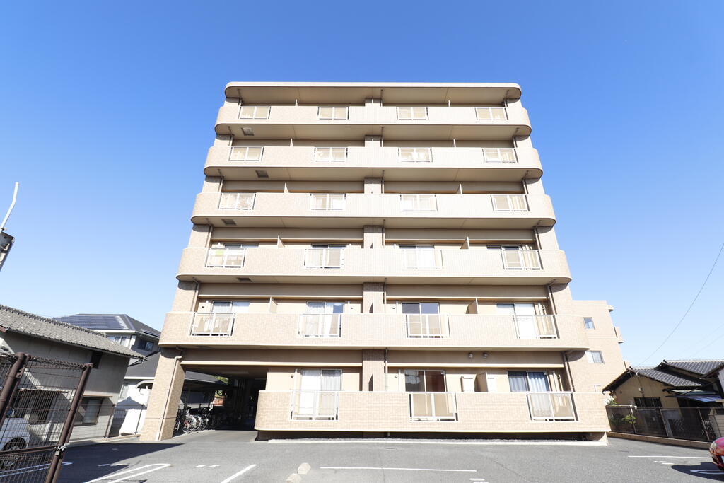 建物外観　オートロック付きマンションです！