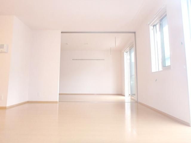 居室・リビング　★日当り良好な居室★