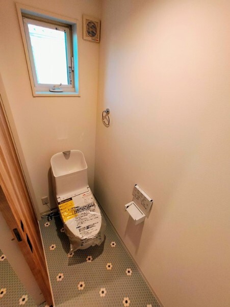 トイレ　☆もちろん温水洗浄便座付き☆