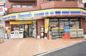 コンビニ　ミニストップ 深川冬木店（コンビニ）まで449m