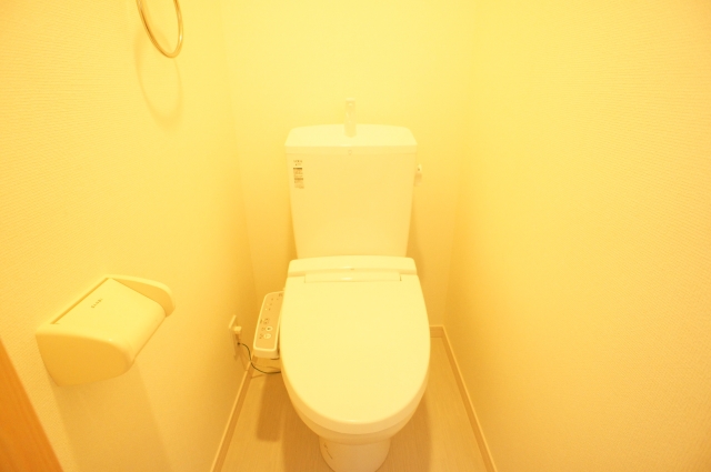 トイレ　★温水洗浄便座で快適です