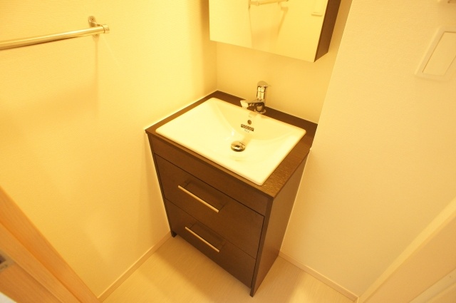洗面設備　★オシャレな独立洗面台