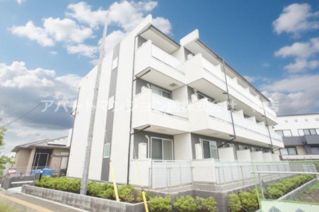 建物外観　★日当たり良好な外観