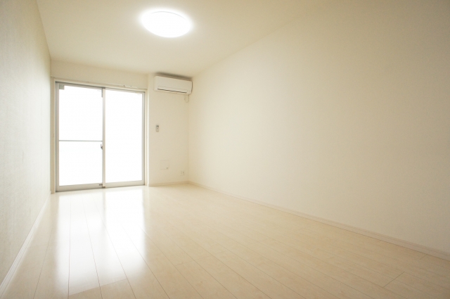 居室・リビング　★広々とした９．２帖洋室