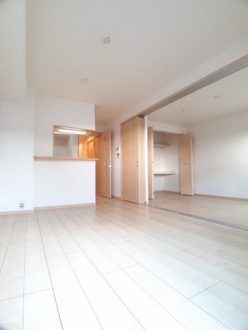 居室・リビング　ゆったりとした居間です