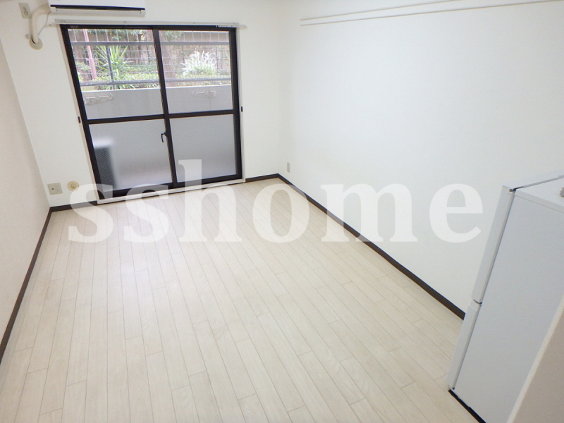 居室・リビング　きれいなお部屋です☆