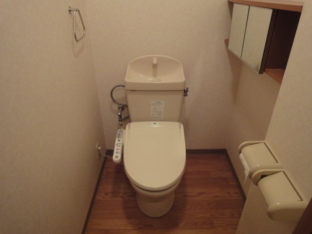 トイレ　シャワートイレ