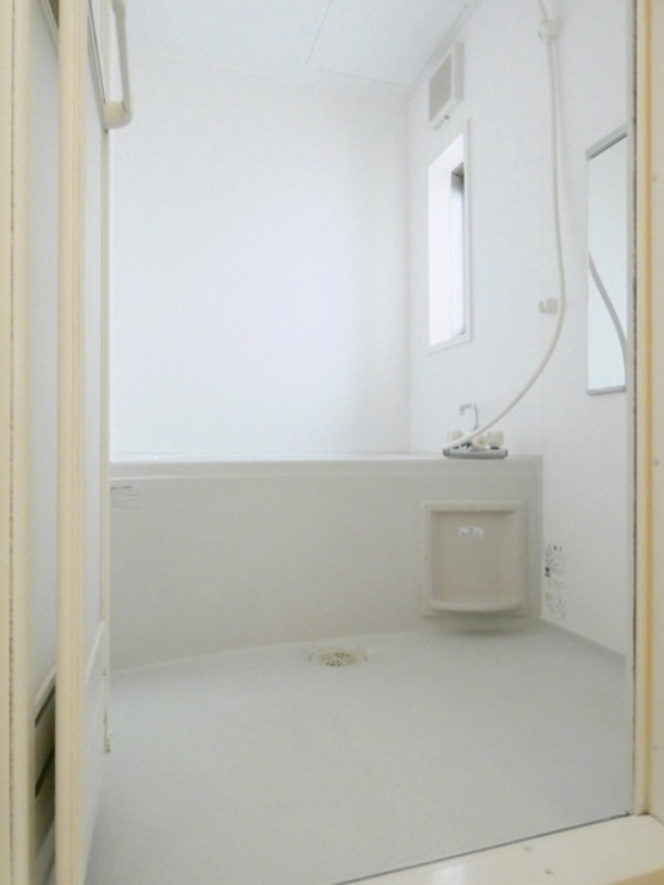 バス・シャワールーム　図面と現状に相違がある場合には現状を優先