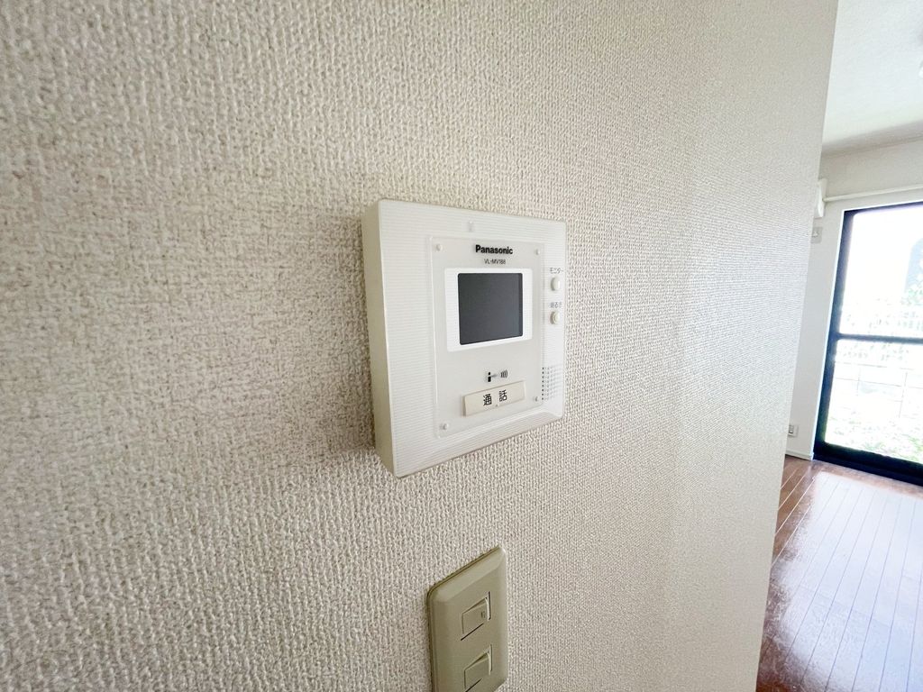 セキュリティ　同物件別部屋写真
