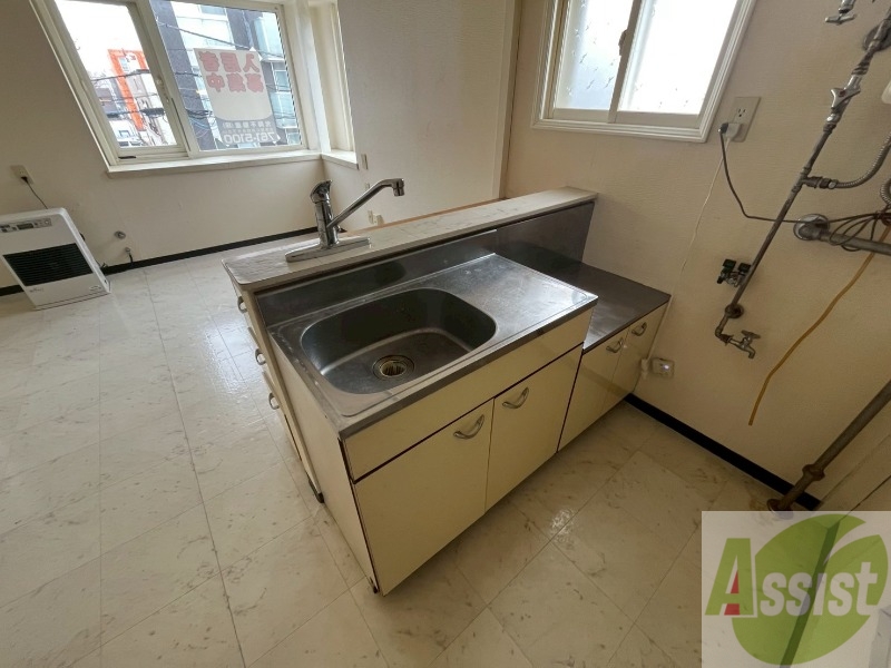 キッチン　キッチンはスペースも広々していて使いやすそうですよ！