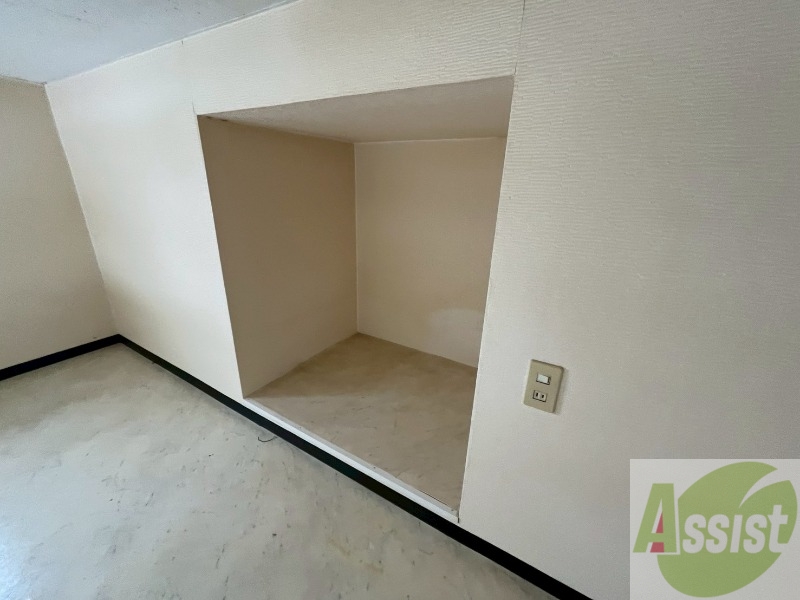 収納　こちらは収納です。物をしまう事ができますね！