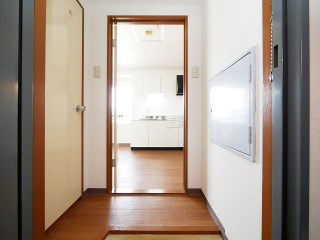 玄関　収納もある玄関です