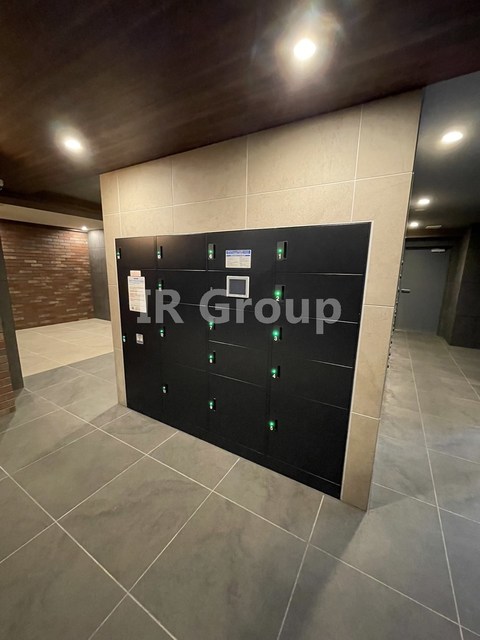 ロビー　宅配ボックス有