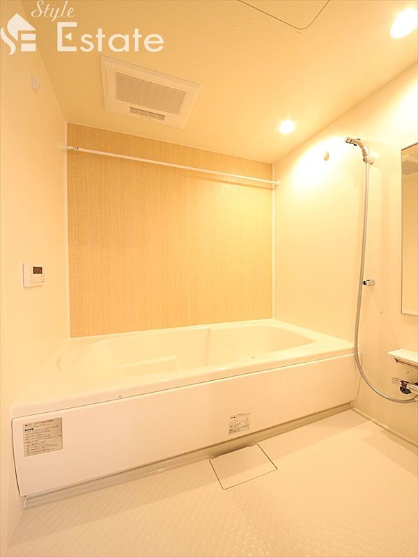 バス・シャワールーム　バスルーム