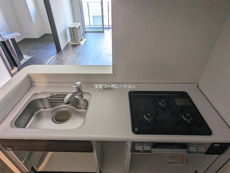 キッチン　※建築中写真/同間取り303撮影