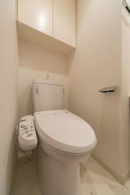 トイレ　※写真は同タイプ住戸です。