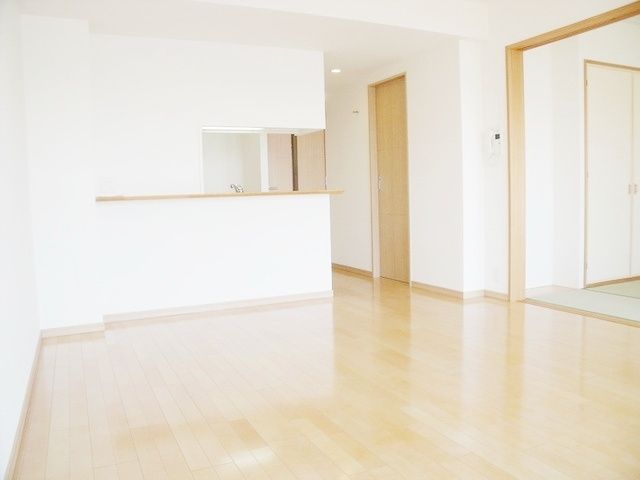 居室・リビング　お問合せはタウンハウジングまで！※現地待合わせ相談可能