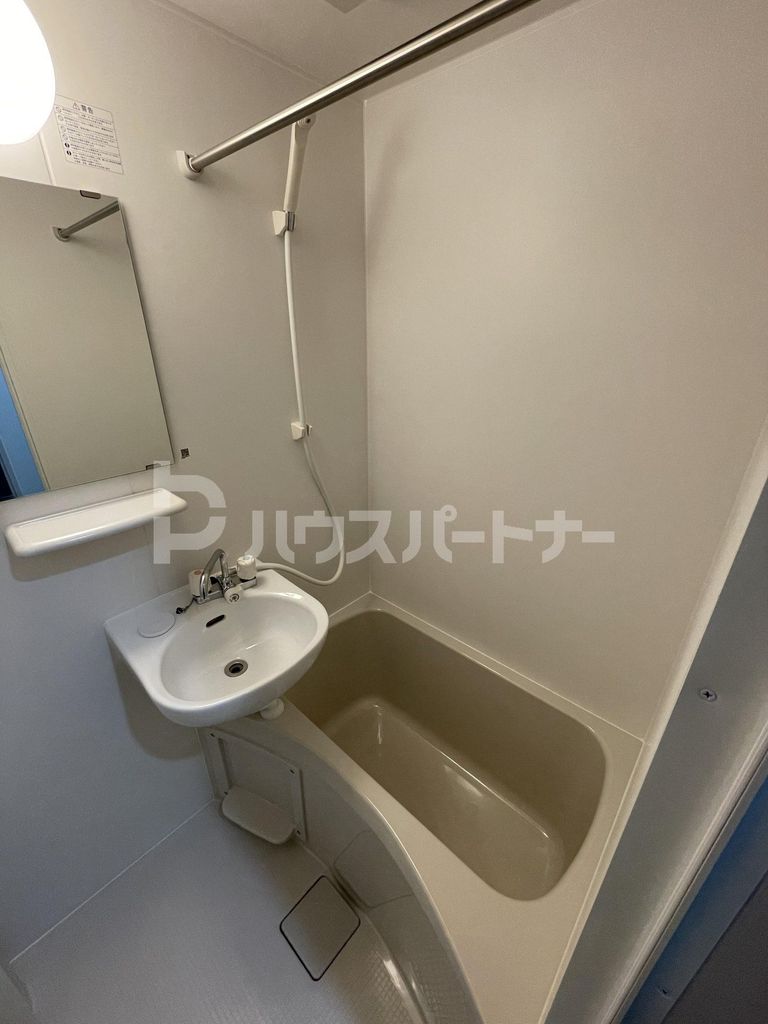 バス・シャワールーム　バス