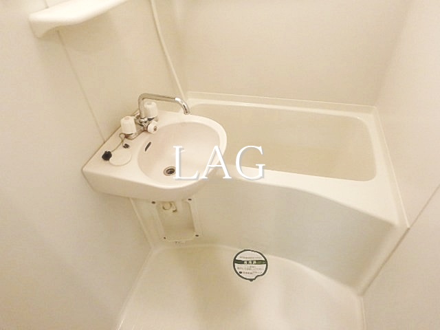 バス・シャワールーム　お風呂です。