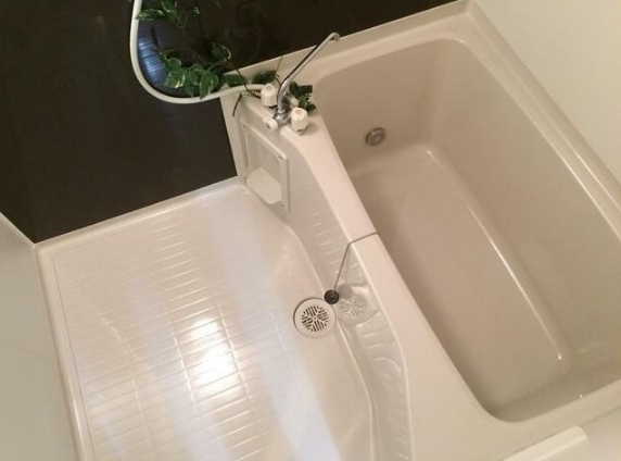 バス・シャワールーム　清潔な浴室！