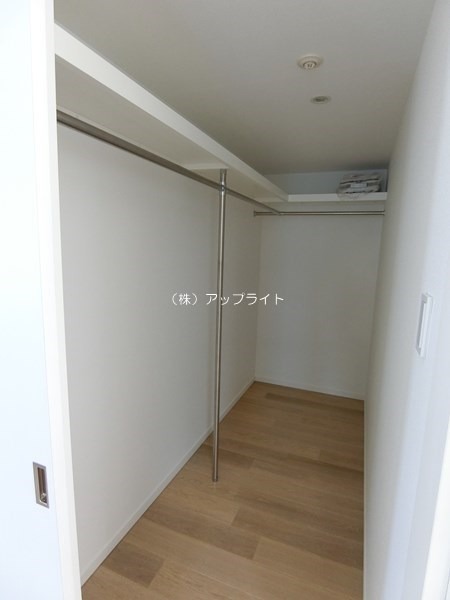 収納　ウォークインクローゼット
