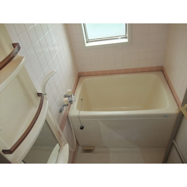 バス・シャワールーム　お風呂です